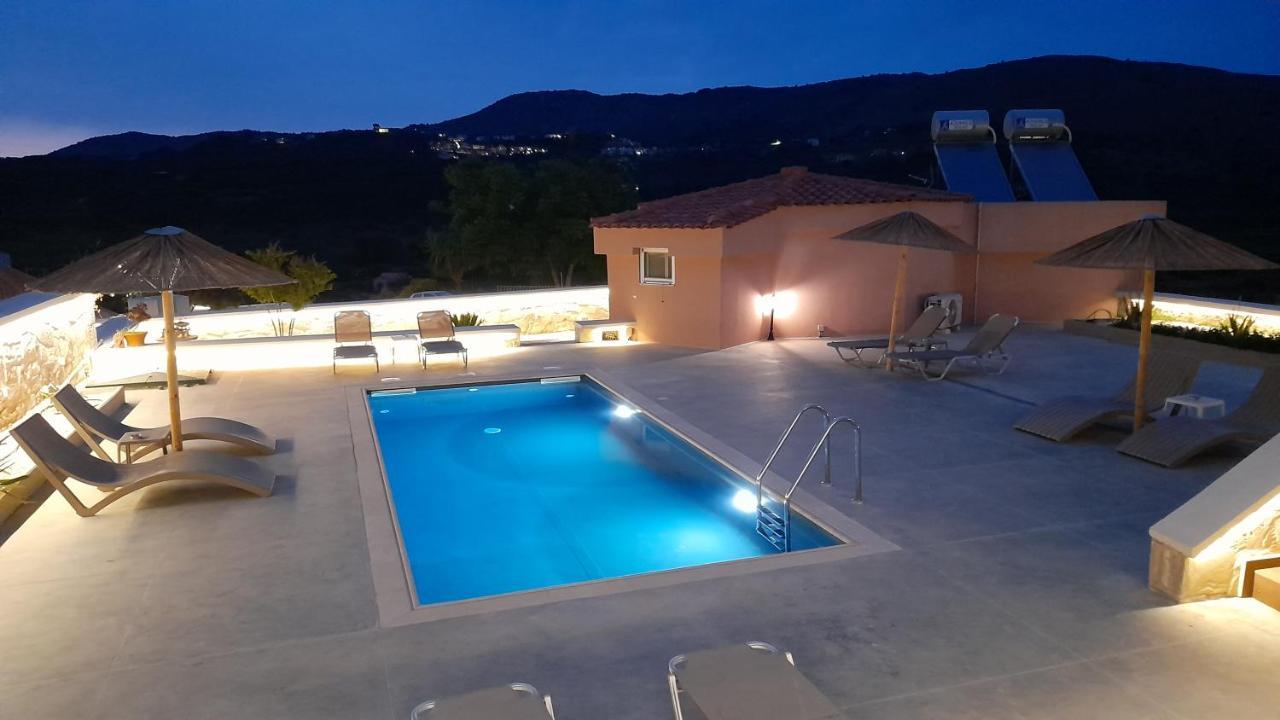 Georgioupoli Studio 2 With A Pool And Lake Views Esterno foto