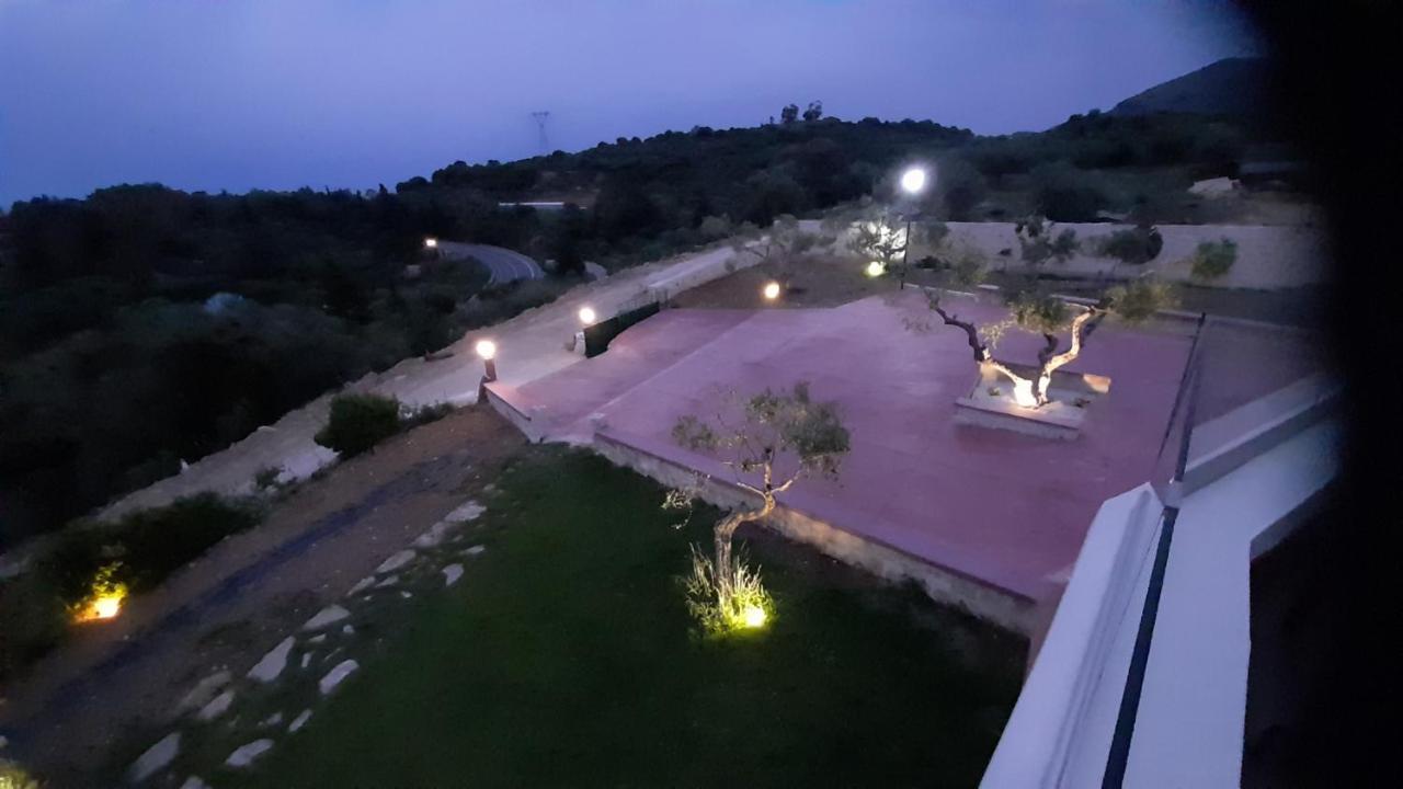 Georgioupoli Studio 2 With A Pool And Lake Views Esterno foto